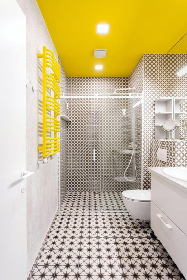 Happy Inn Vip, Self Check-In-24X7, A-C, Parking-In-The-Underground-Garage Βίλνιους Εξωτερικό φωτογραφία