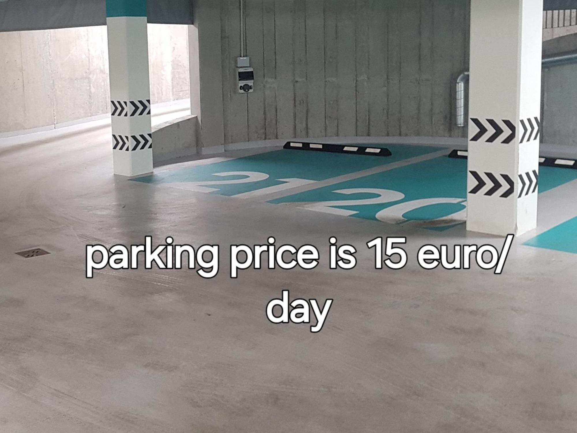 Happy Inn Vip, Self Check-In-24X7, A-C, Parking-In-The-Underground-Garage Βίλνιους Εξωτερικό φωτογραφία